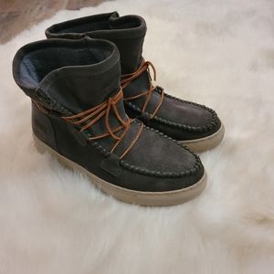 Cougar Slip on Waterproof sneaker boots